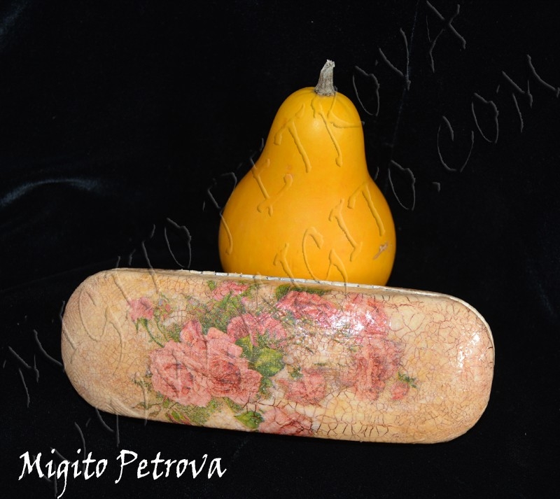 Калъф за очила с дребни цветя