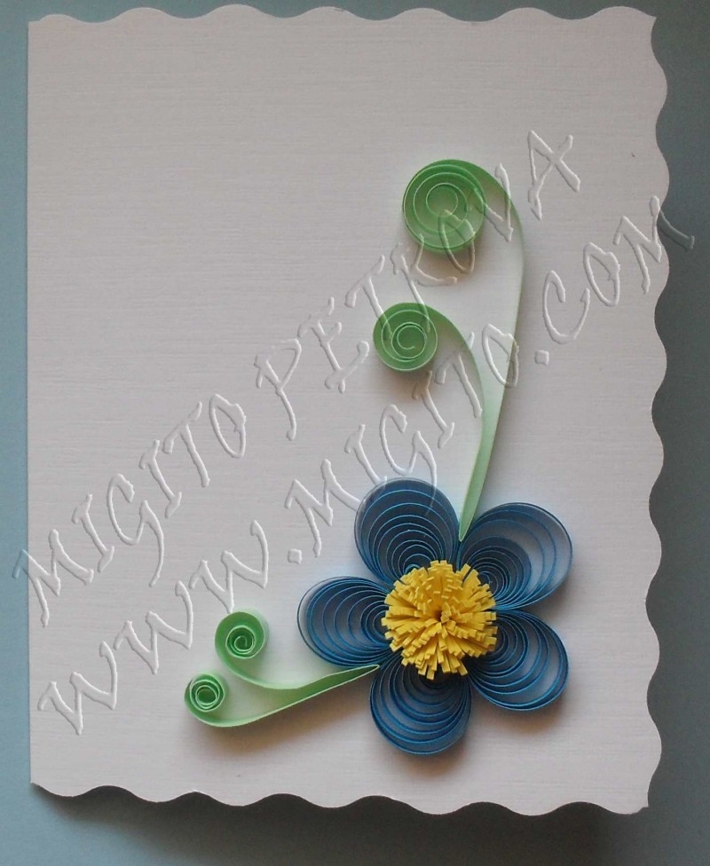 Синьо цвете Ръчно изработена картичка с квилинг