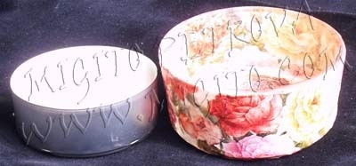 Свещник купичка с рози 